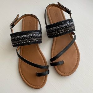 Olivia Miller Toe Loop Embellished Sandals - Black - Size 8